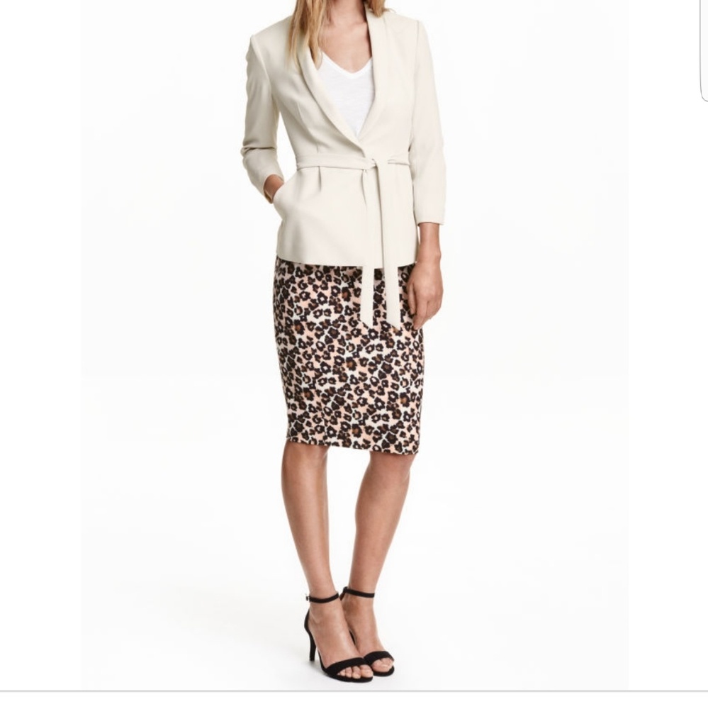 NEW H&M Leopard Midi Pencil Skirt